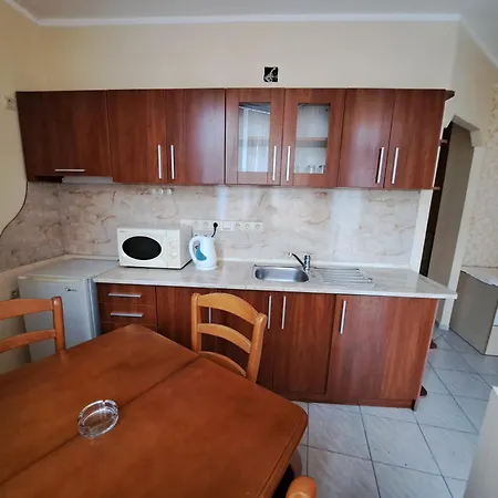 24, Ryor Sunny Beach